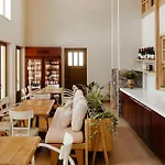 Alero Seaside Hotel 4*