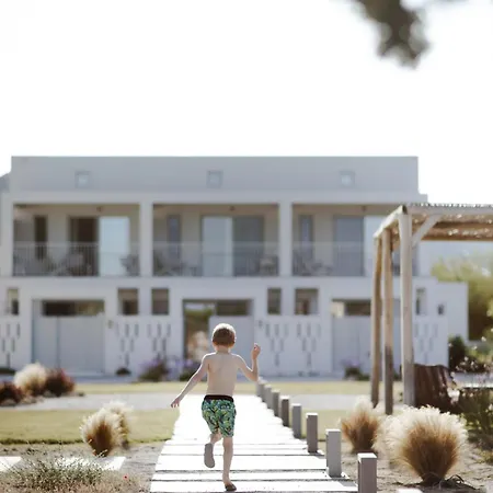מלון Alero Seaside סקירוס