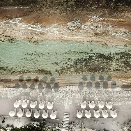 Alero Seaside מלון סקירוס