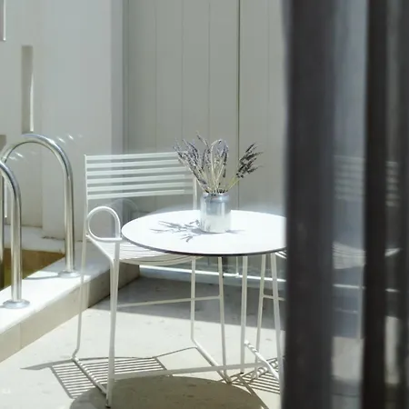 Aleró Seaside Hotel