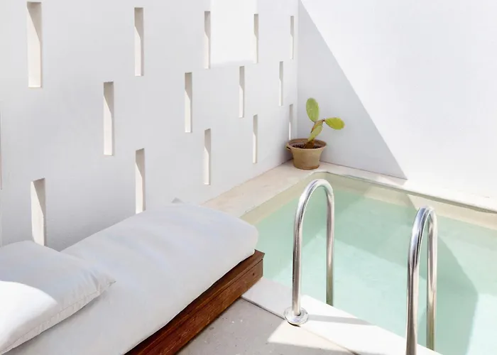 Aleró Seaside Hotel 4*